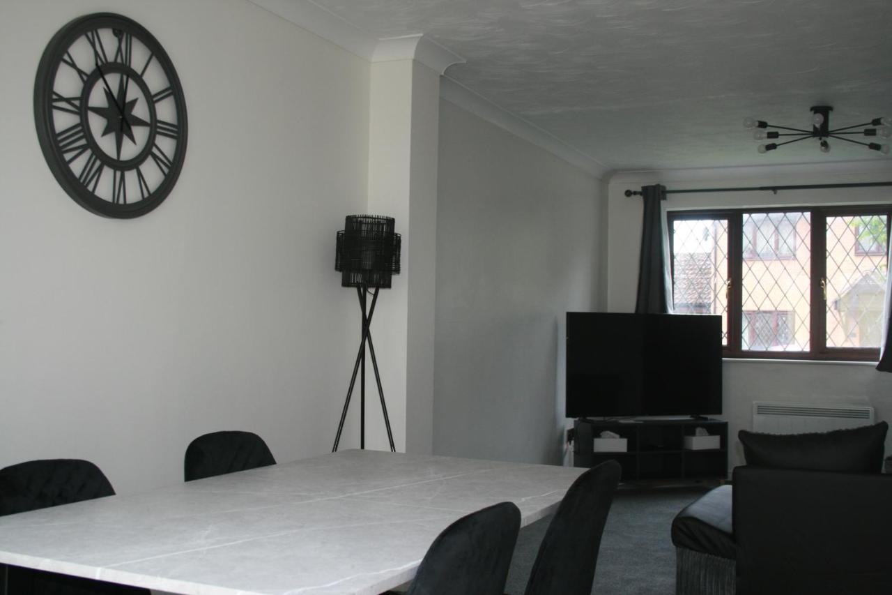 Apartamento House On Cul De Sac Lakenheath Exterior foto